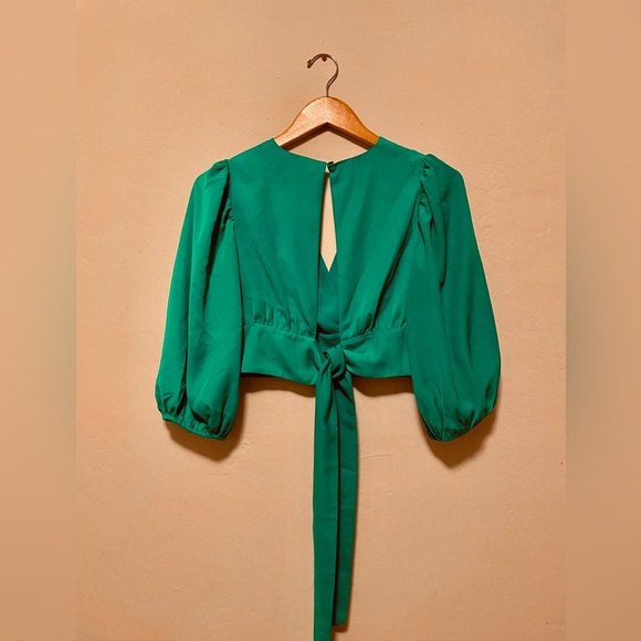 [basically NWOT!]Paisie Vibrant Kelly Green Blouse - Picture 6 of 9